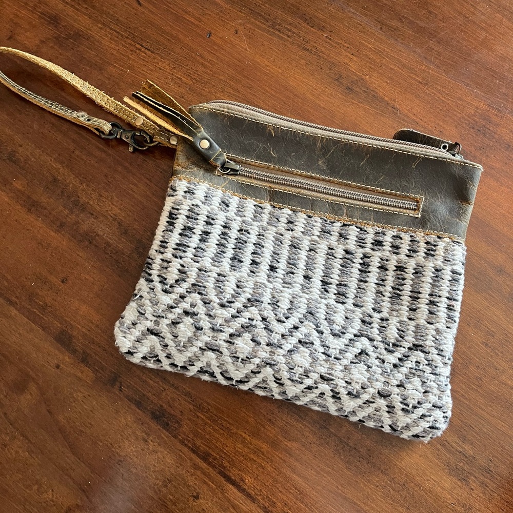Myra purse!